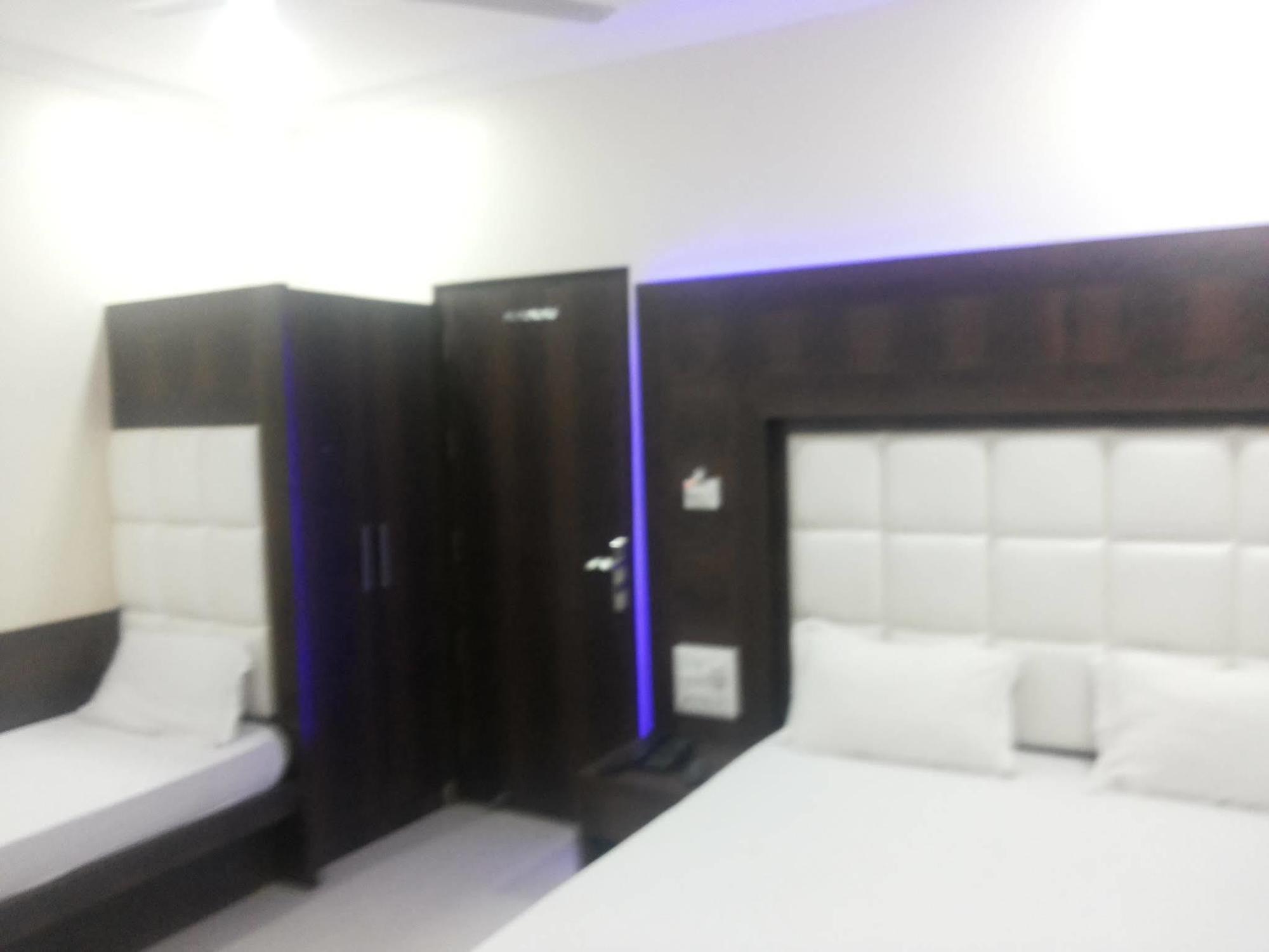 Hotel Pink City @ Opposite New Delhi Railway Station Paharganj Zewnętrze zdjęcie